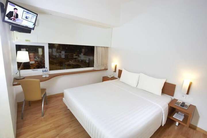 Room 14 of 51