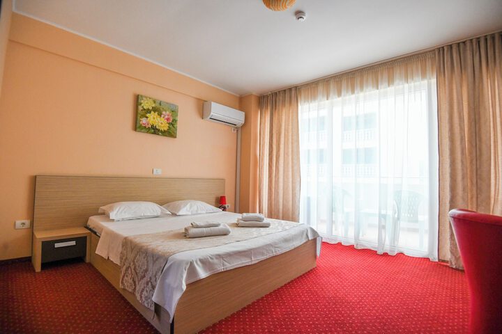 Room 4 of 23