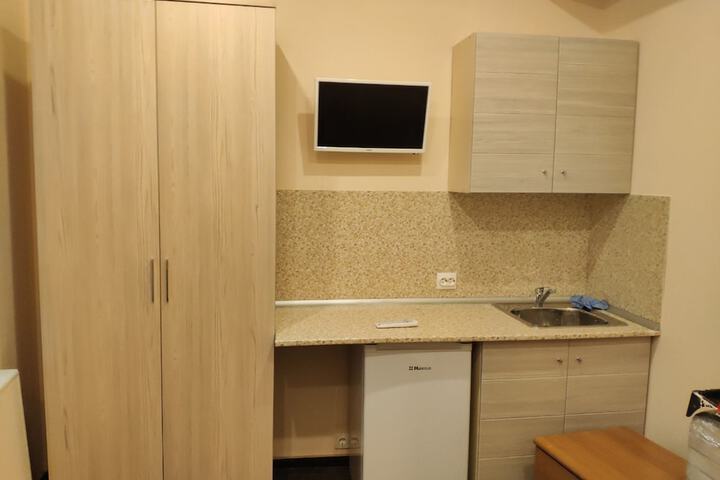 Room 7 of 19