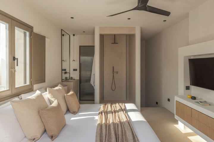 Room 2 of 19