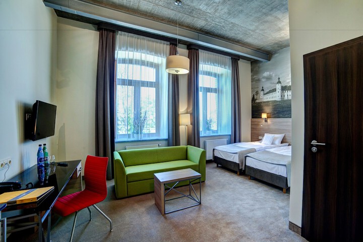 Room 19 of 64