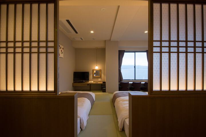Room 9 of 71