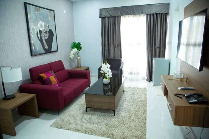 Room 13 of 42