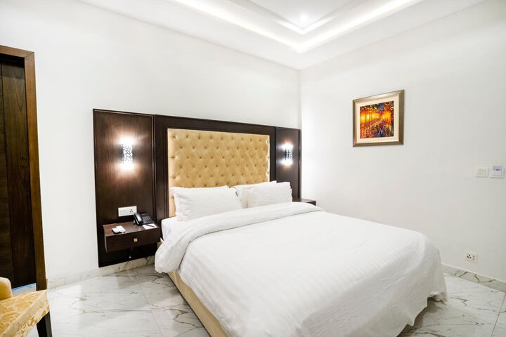 Room 42 of 43