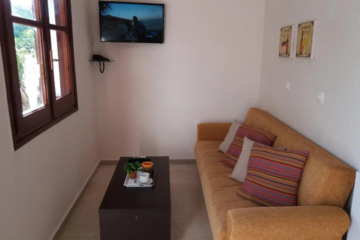 Room 3 of 11