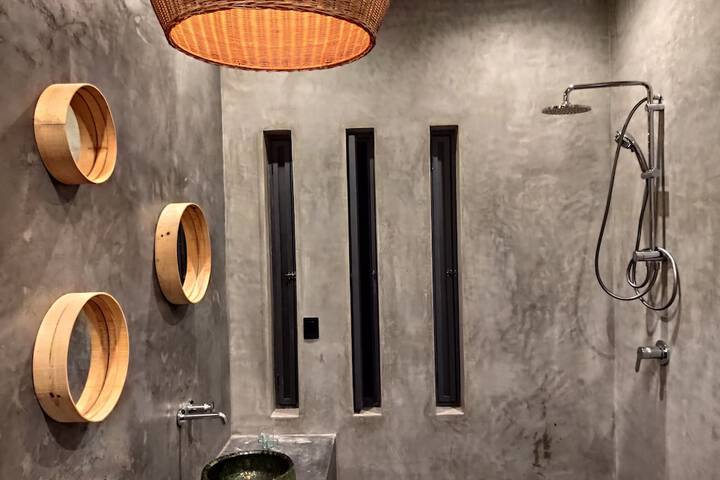 Room 14 of 26