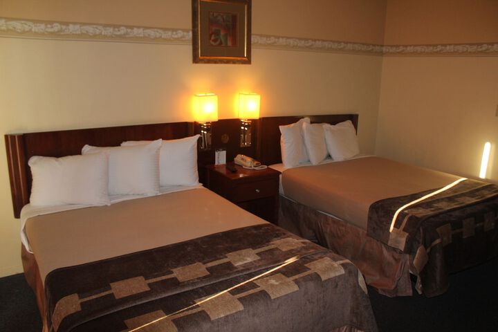 Room 14 of 65