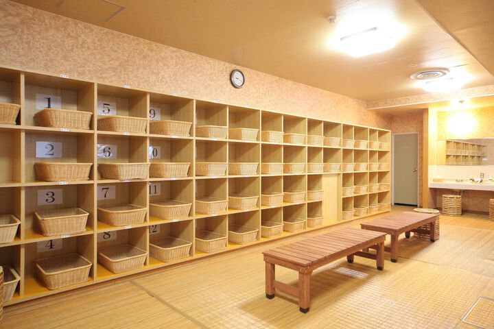Room 26 of 65