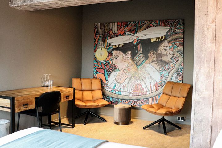 Room 10 of 46