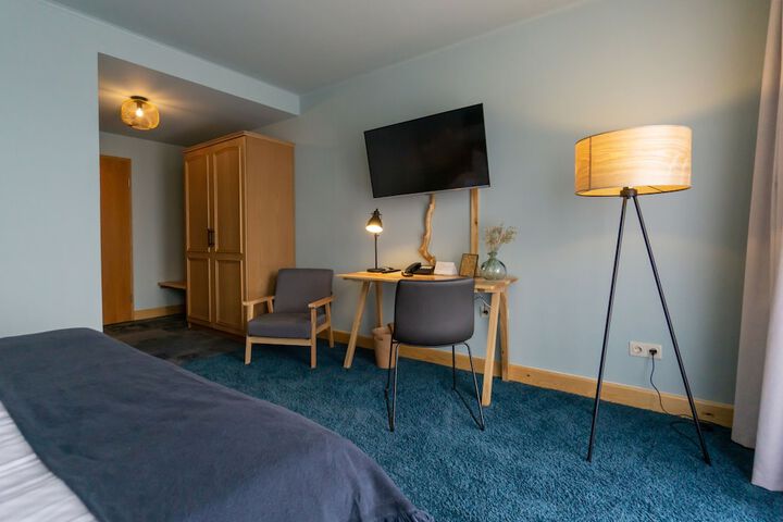 Room 14 of 132