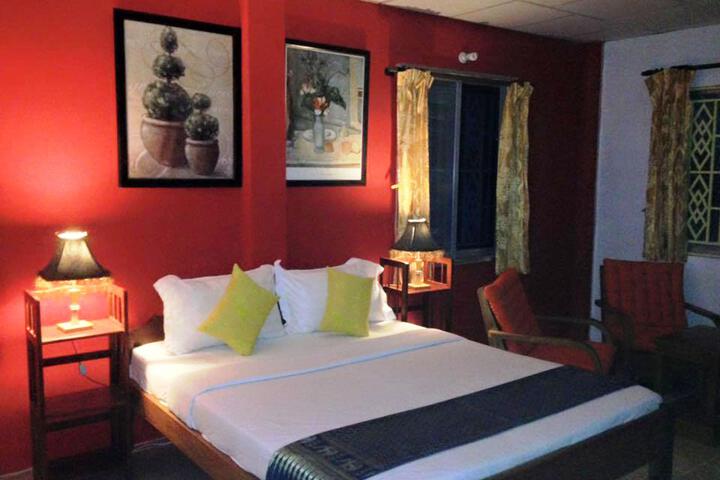 Room 2 of 5