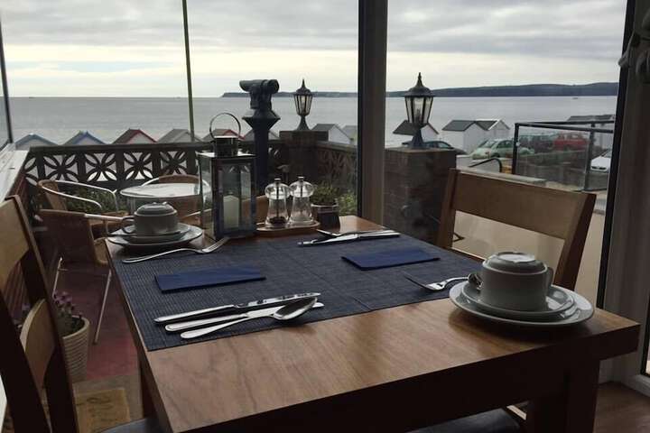 Dining 45 of 65