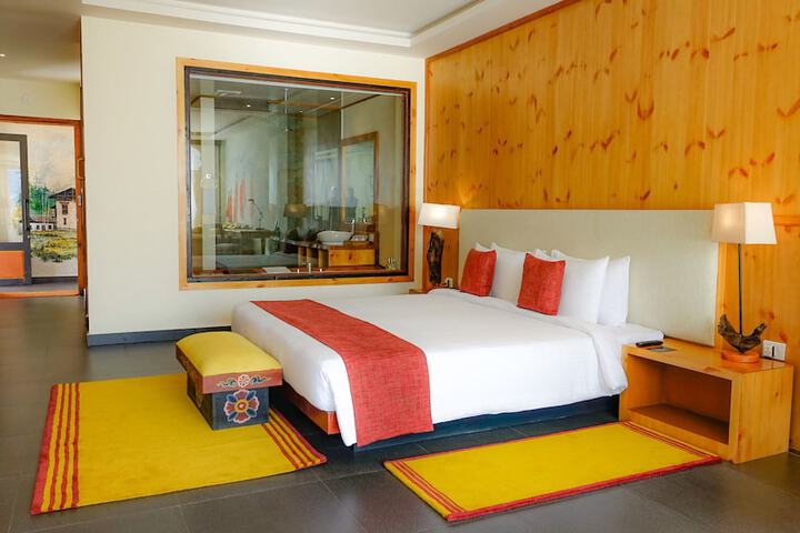 Room 7 of 62