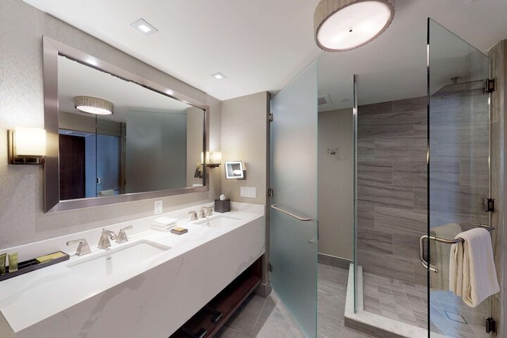 Bathroom shower
