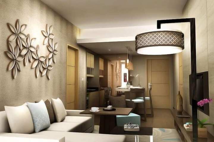 Room 15 of 32