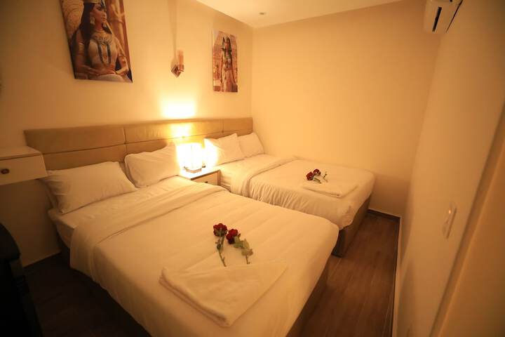 Room 4 of 21