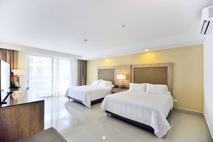 Room 2 of 62