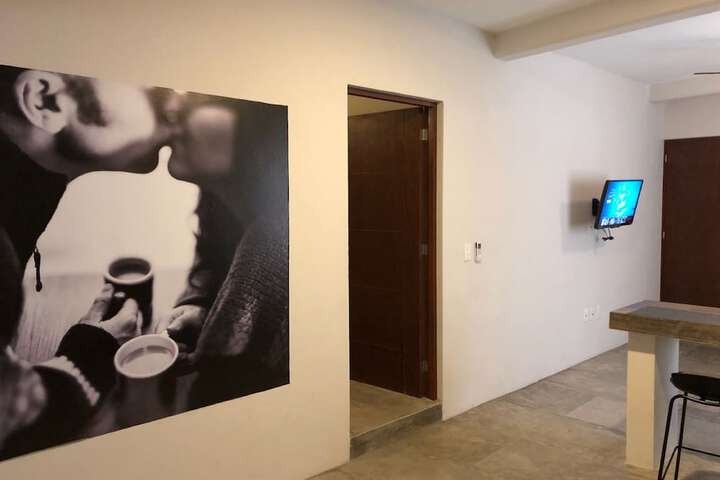 Room 8 of 23