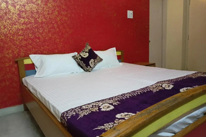 Room 2 of 11