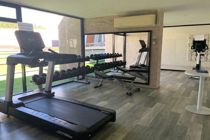 Health and Fitness 32 of 44