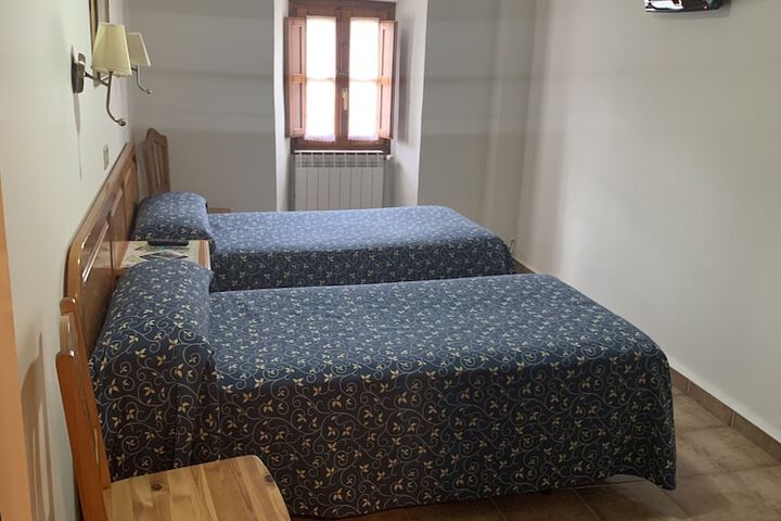 Room 11 of 12