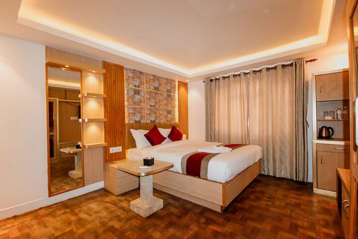 Room 17 of 66