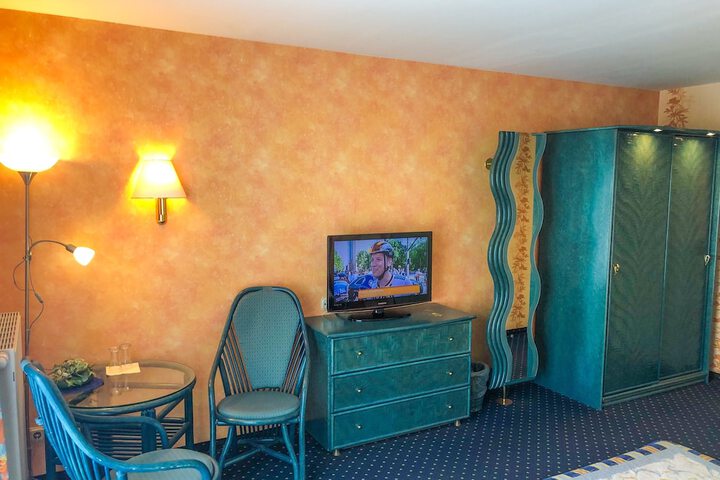 Room 19 of 41