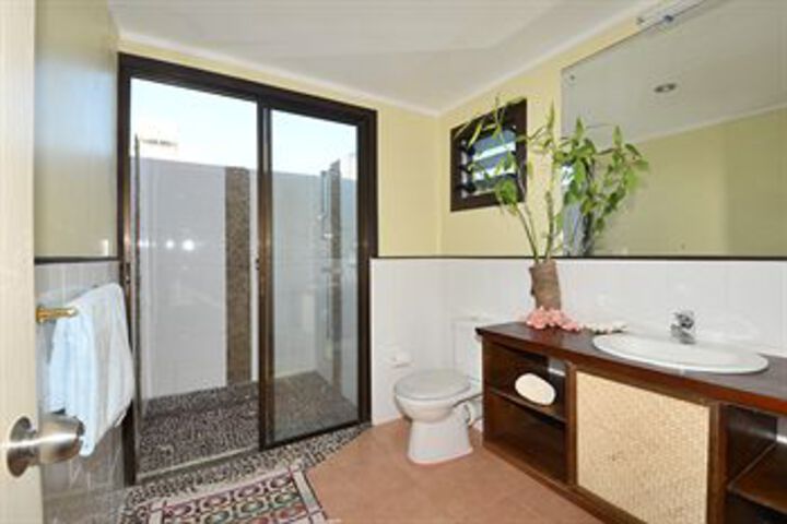 Room 4 of 39