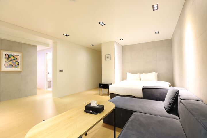 Room 26 of 41