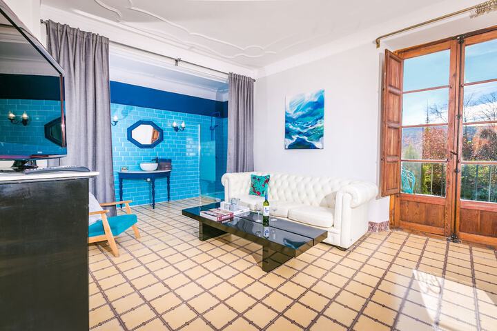 Room 62 of 76