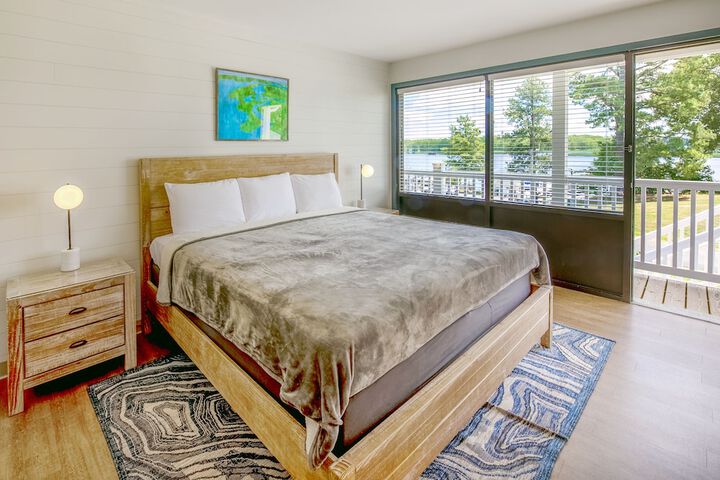 Room 45 of 180