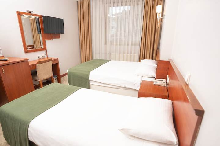 Room 38 of 94