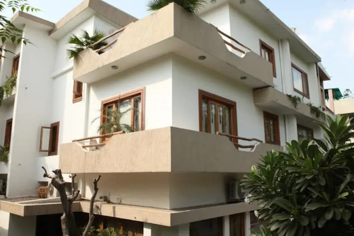 AHUJA RESIDENCY CASA