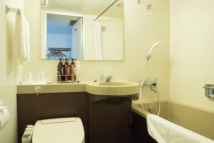 Room 20 of 46
