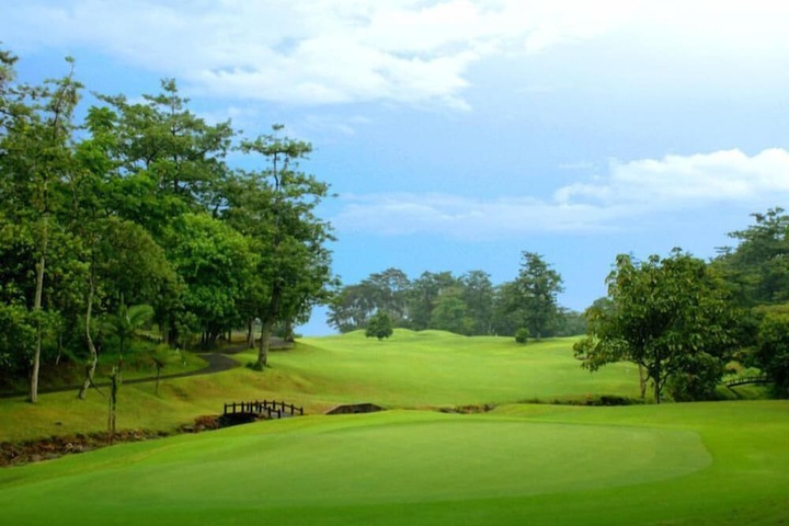 Golf 17 of 36