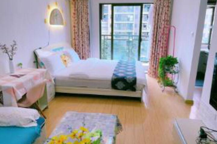 Room 6 of 6