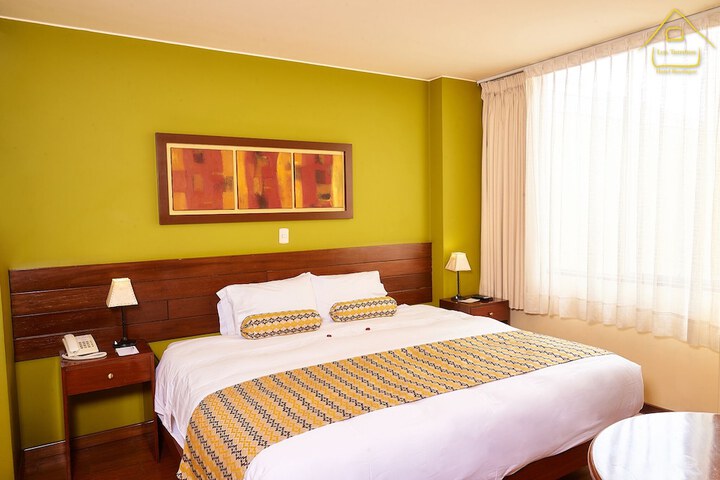Room 10 of 76