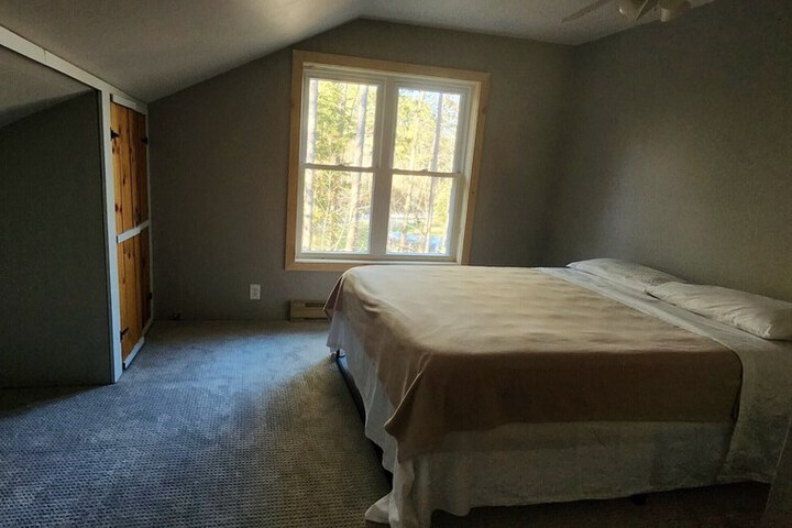 Room 6 of 34
