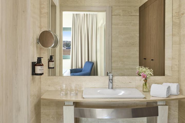 Bathroom Interior Photo