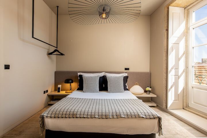 Room 15 of 68