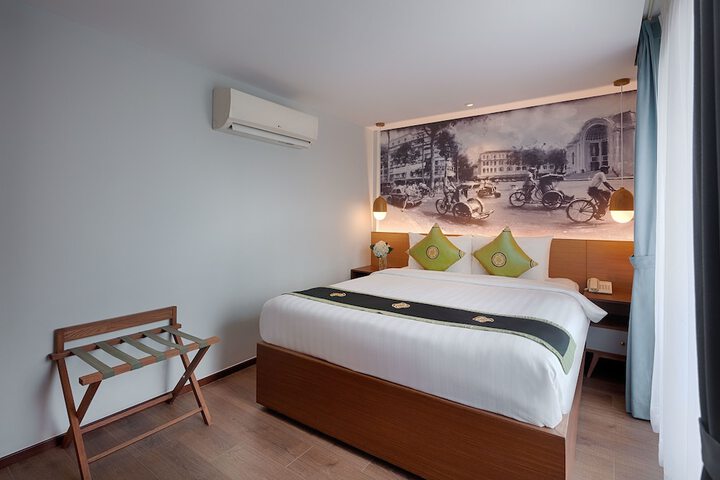 Room 5 of 72