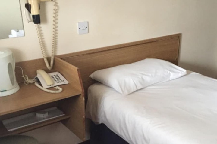 Room 12 of 35