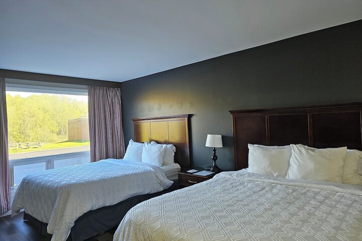 Room 6 of 17