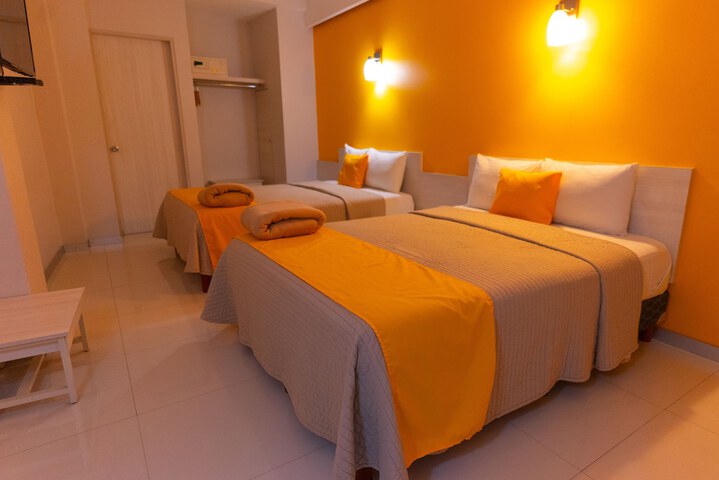 Room 17 of 30
