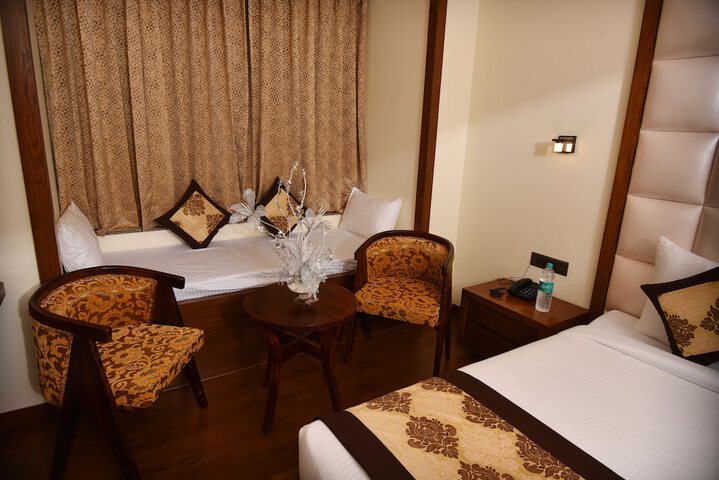 Room 3 of 31