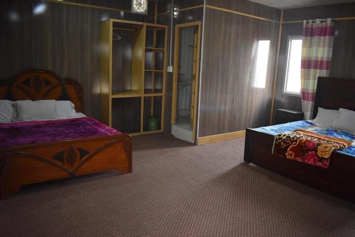 Room 2 of 25