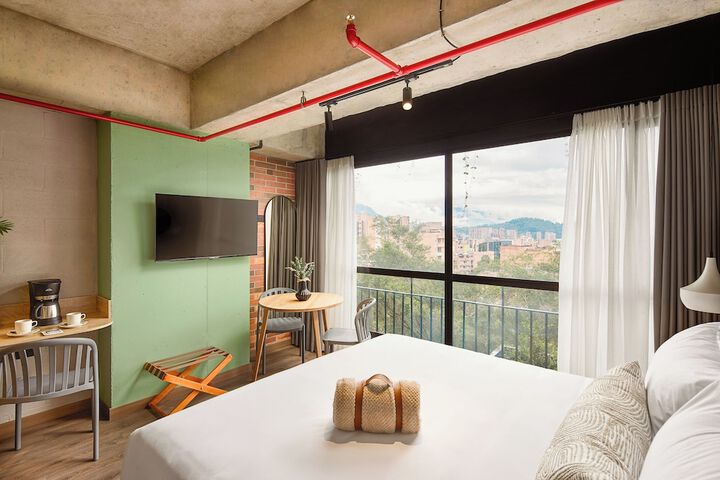 Room 26 of 36