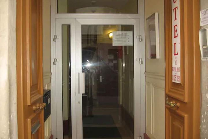 Hotel 44 of 44