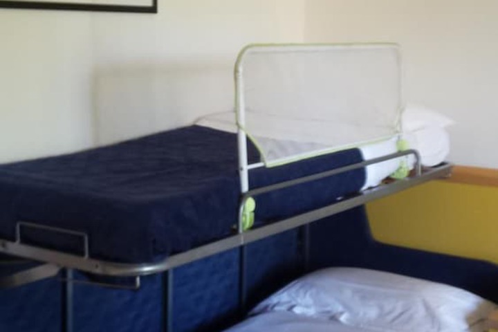 Room 16 of 66
