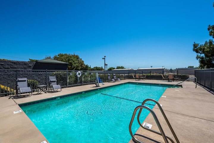 Pool 43 of 57